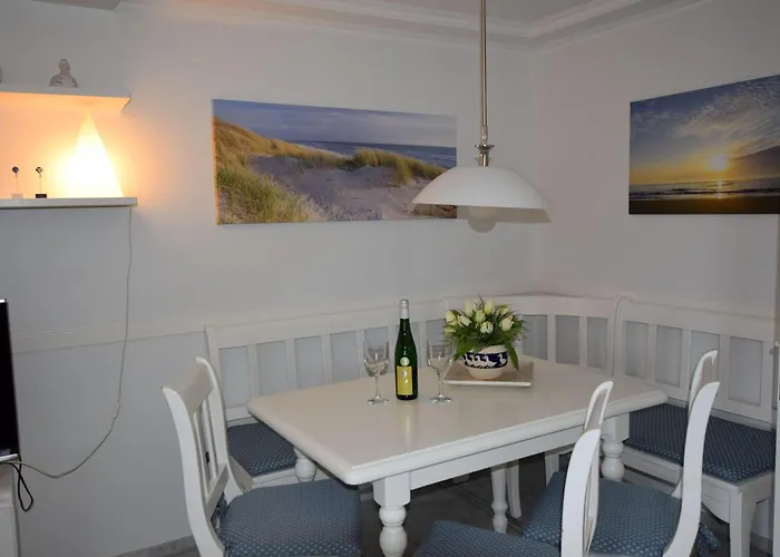 Strandstrasse 26 公寓 *